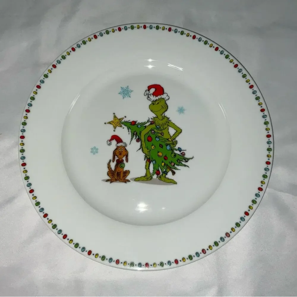 NEW ZRIKE DR SEUSS HOW THE GRINCH STOLE CHRISTMAS MAX WHITE DINNER PLATE 10.5”